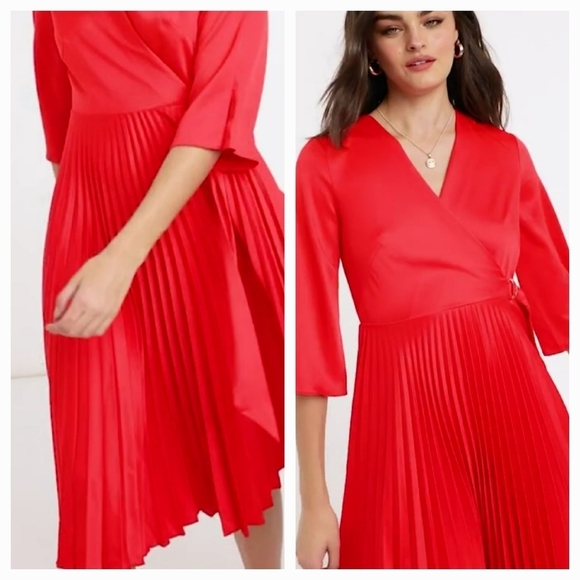 Closet wrap pleated dress in red - Picture 2 of 3